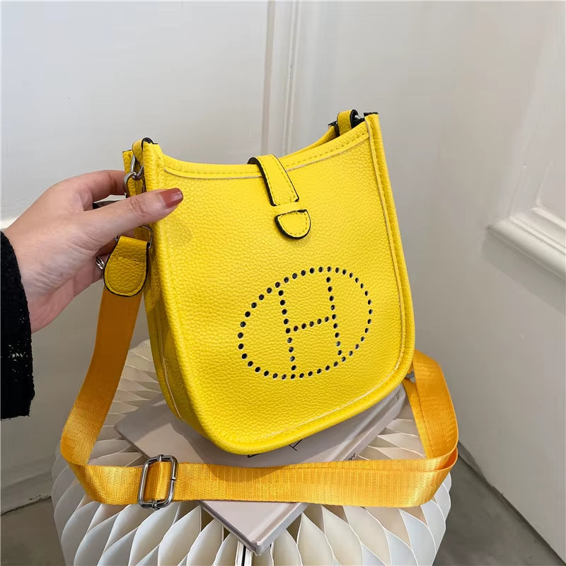 2025 New High-Quality Soft Leather Hollow Bucket Bag - Women'S Retro Texture Multi-Purpose Single Shoulder Crossbody Commuting B