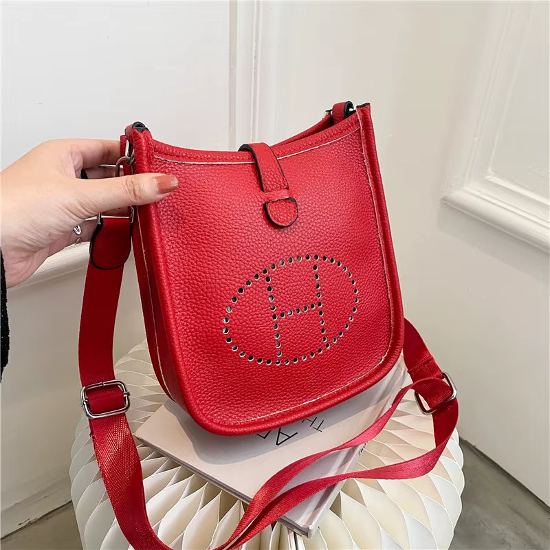 2025 New High-Quality Soft Leather Hollow Bucket Bag - Women'S Retro Texture Multi-Purpose Single Shoulder Crossbody Commuting B