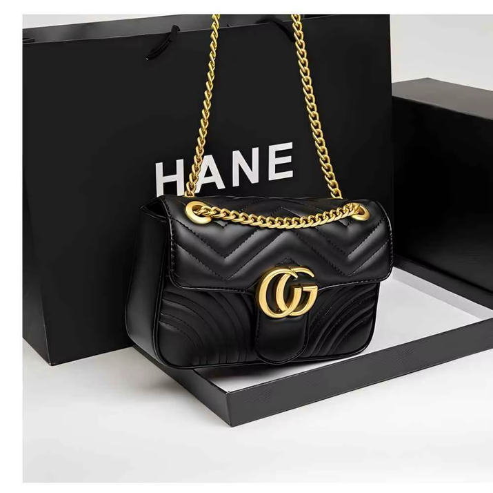 New Classic Leather Diamond-Pattern Chain Bag - Fashionable and Retro Crossbody Bag - Luxurious Designer Shoulder Bag - Handbag